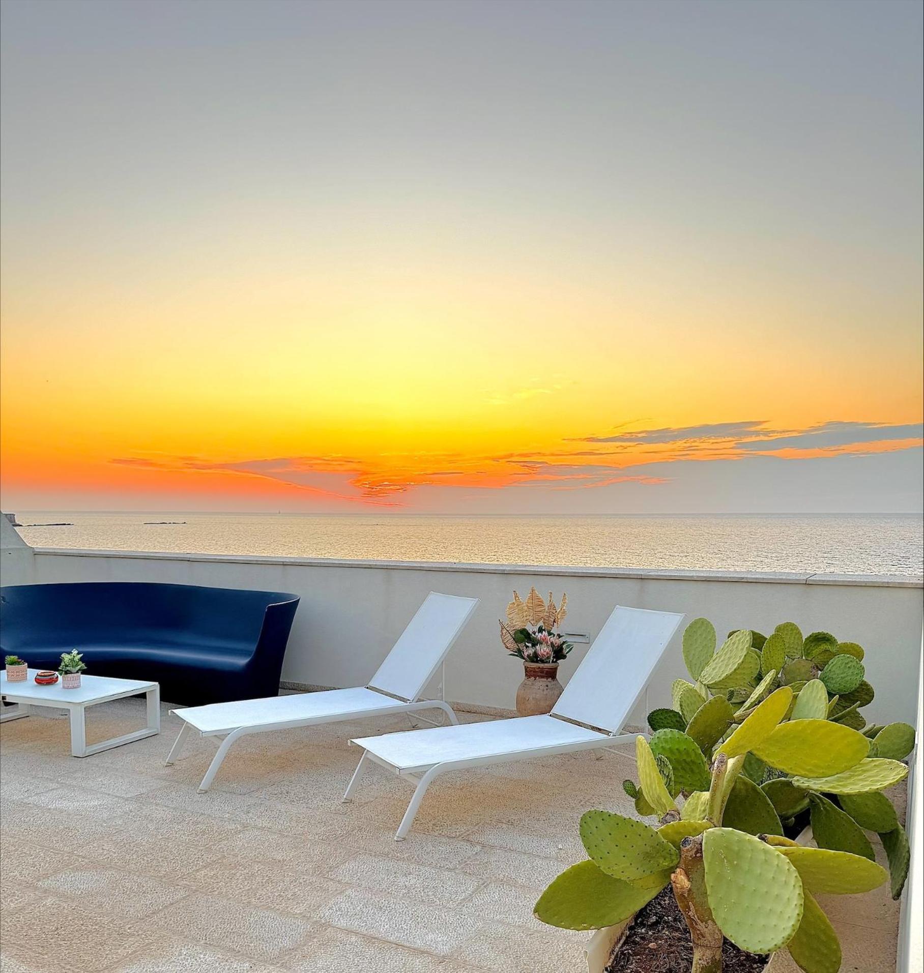 Two-Bedroom Deluxe Apartment Ocean View